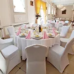 Komfort - Dwor Hubertus 2* Piekary Śląskie