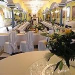 Hotel Komfort - Dwor Hubertus