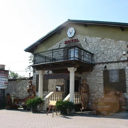 Komfort - Dwor Hubertus Hotell