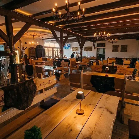 Hotel Komfort - Dwor Hubertus 2*
