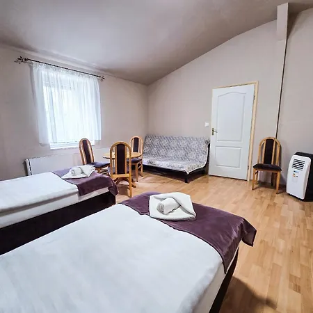 Hotel Komfort - Dwor Hubertus