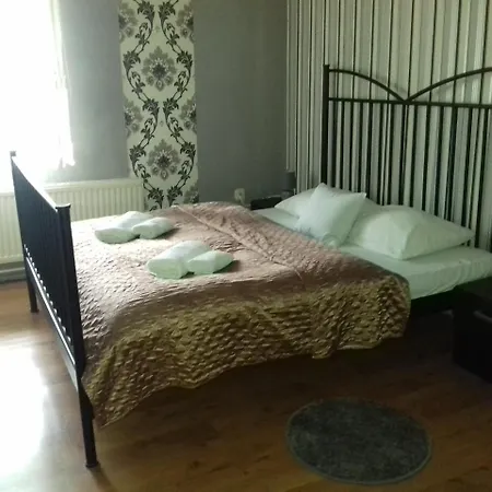 Komfort - Dwor Hubertus 2* Piekary Śląskie