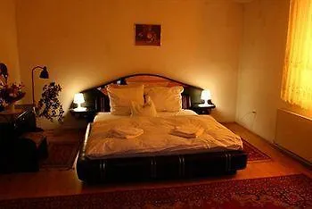 Komfort - Dwor Hubertus Otel