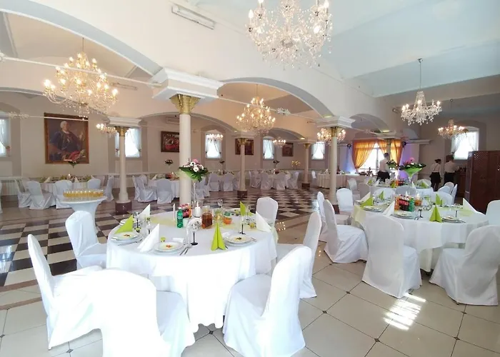 Komfort - Dwor Hubertus Hotel 2*