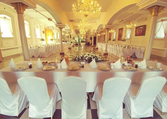 Otel Komfort - Dwor Hubertus 2*